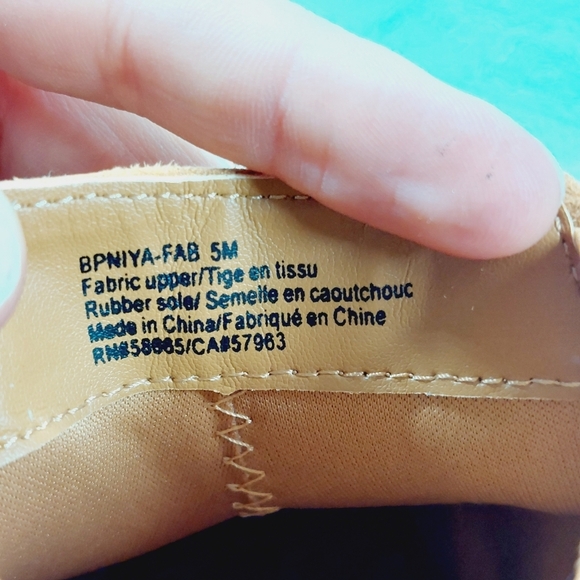 NEW BP. Niya Tan Brown Faux Suede Lug Sole Fall Ankle Chelsea Boots V561 - Picture 12 of 13